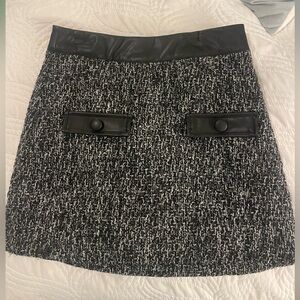 DO+BE tweed leather skirt